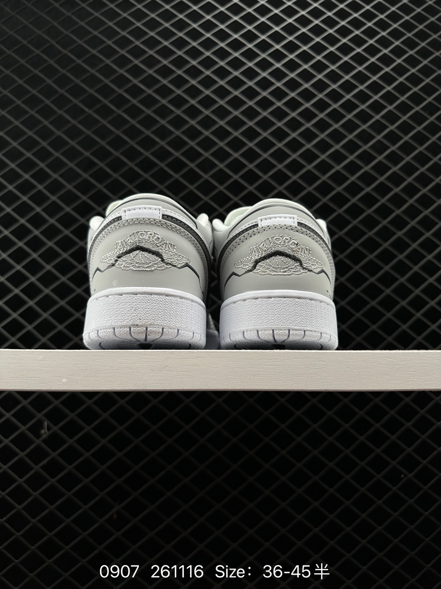 Air Jordan 1 Low AJ1